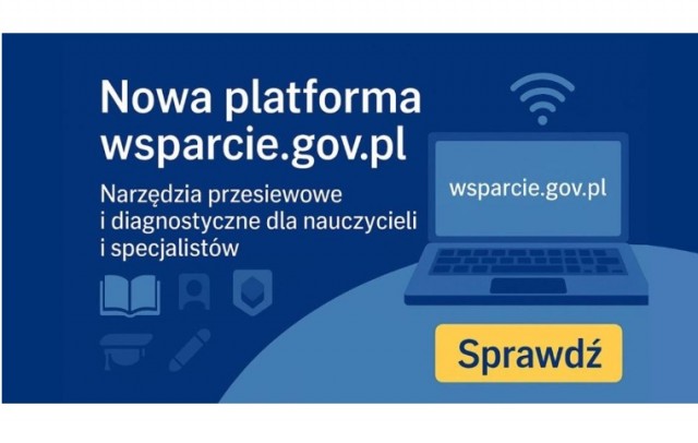 Zdjęcie przedstawia dzieci z dziesięciu grup przedszkolnych wraz z pracownikami przedszkola na dużym korytarzu przy dekoracji biało-czerwonej z okazji Święta Niepodległości